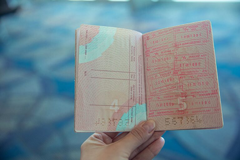 Diferencias entre visado de trabajo y visado de residencia